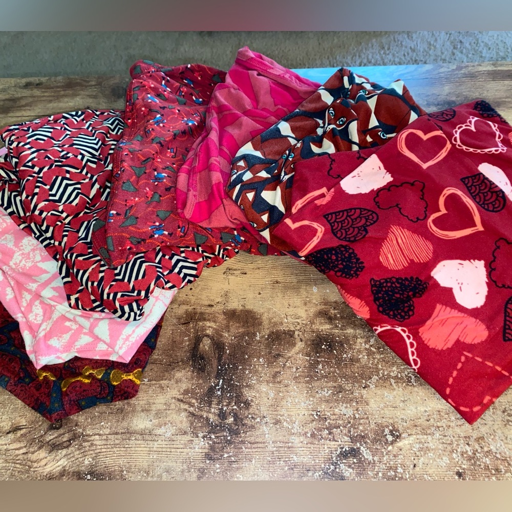 7 pairs of Lularoe TC leggings
